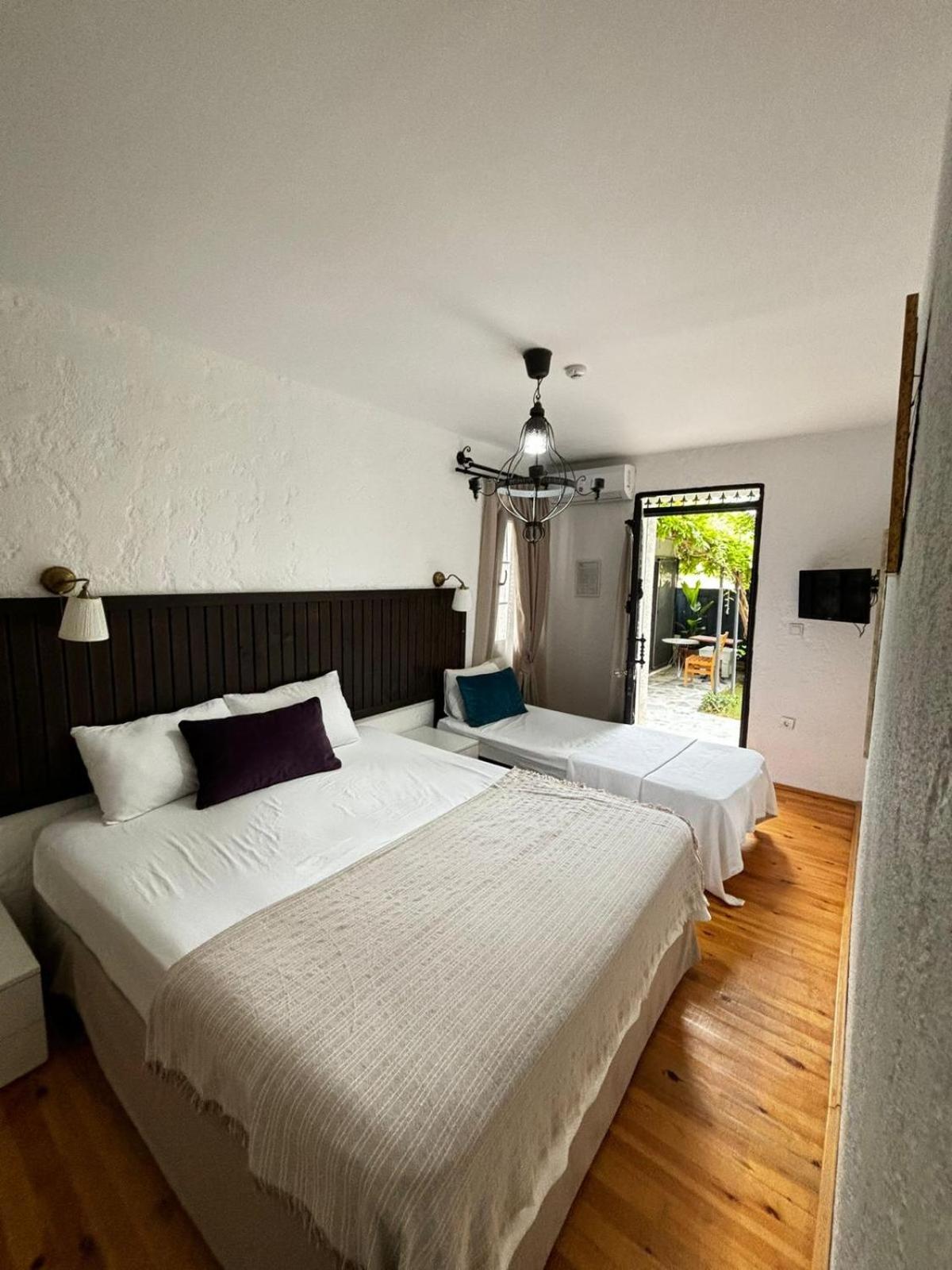 Alacati Albatross Hotel Buitenkant foto