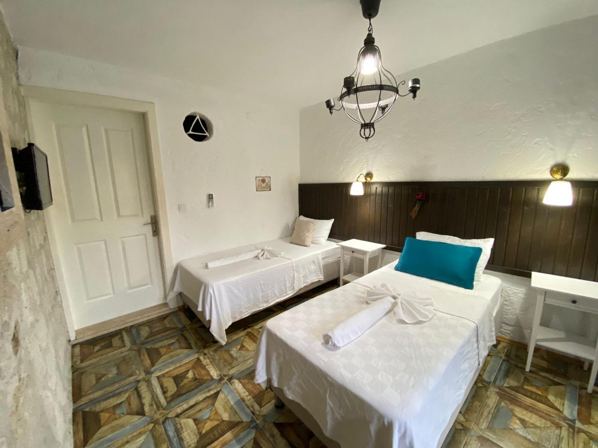 Alacati Albatross Hotel Buitenkant foto